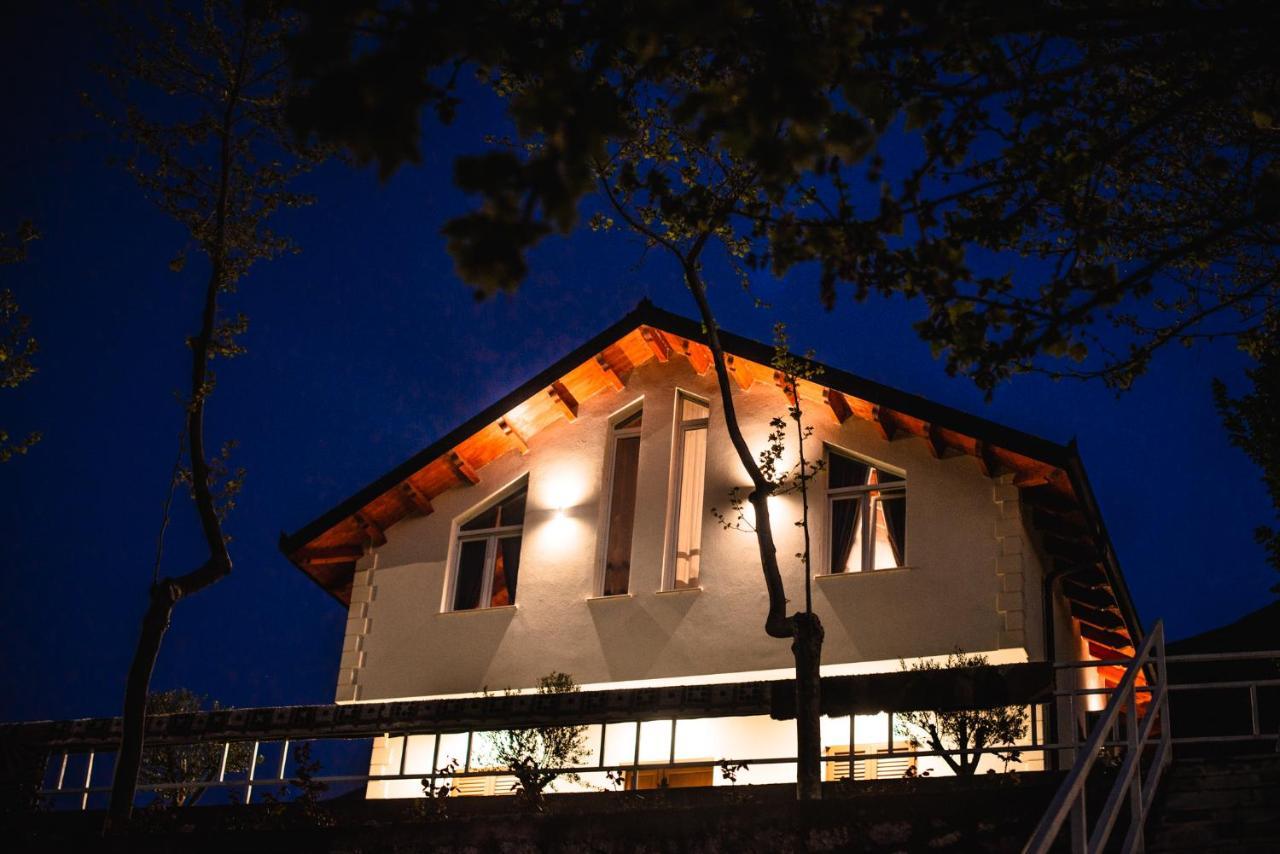 שקודר Xhuli Guesthouse מראה חיצוני תמונה