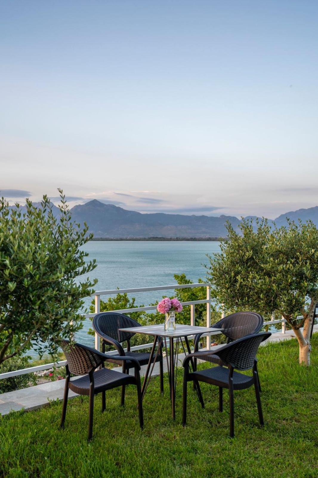 שקודר Xhuli Guesthouse מראה חיצוני תמונה