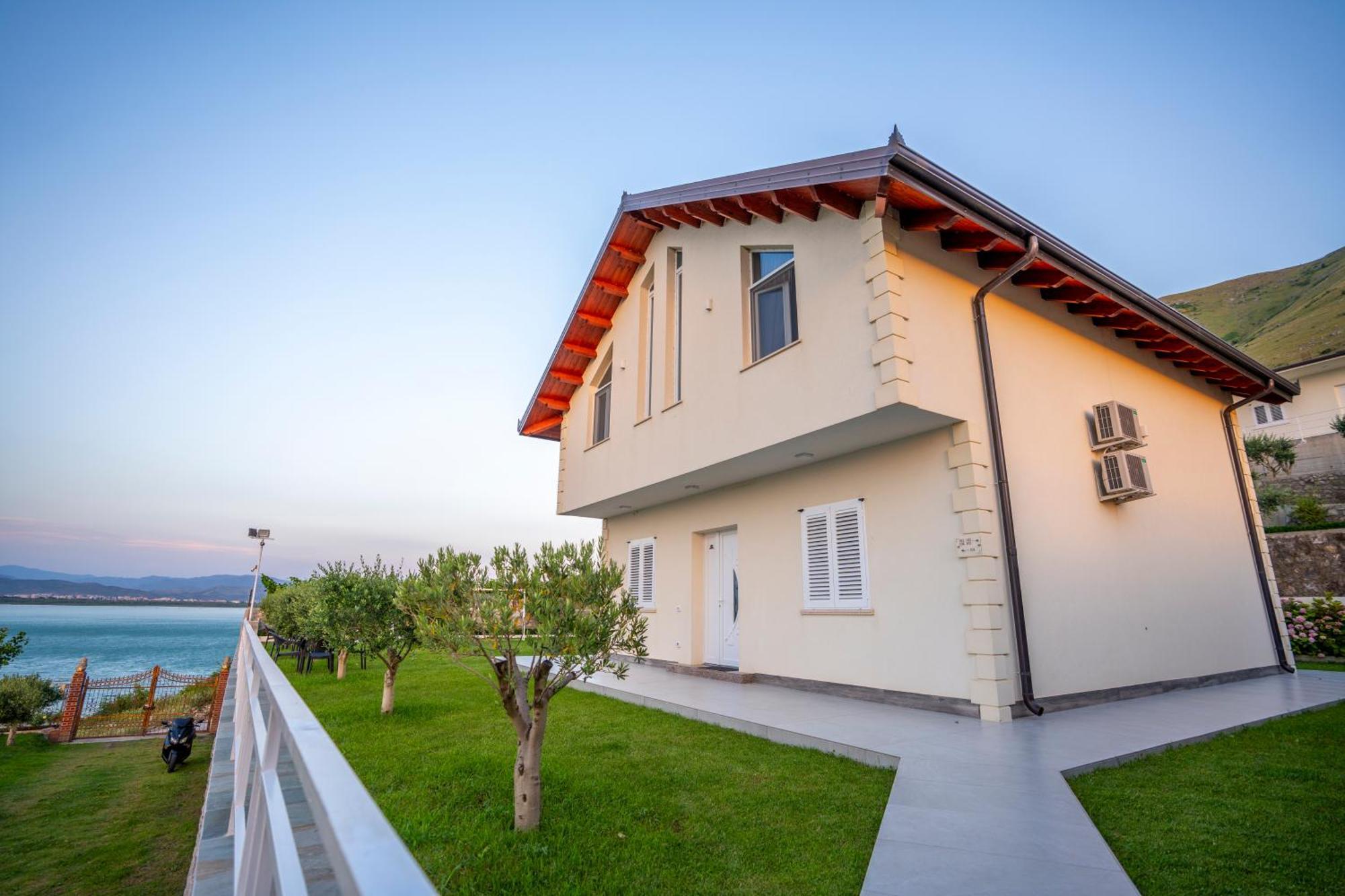 שקודר Xhuli Guesthouse מראה חיצוני תמונה